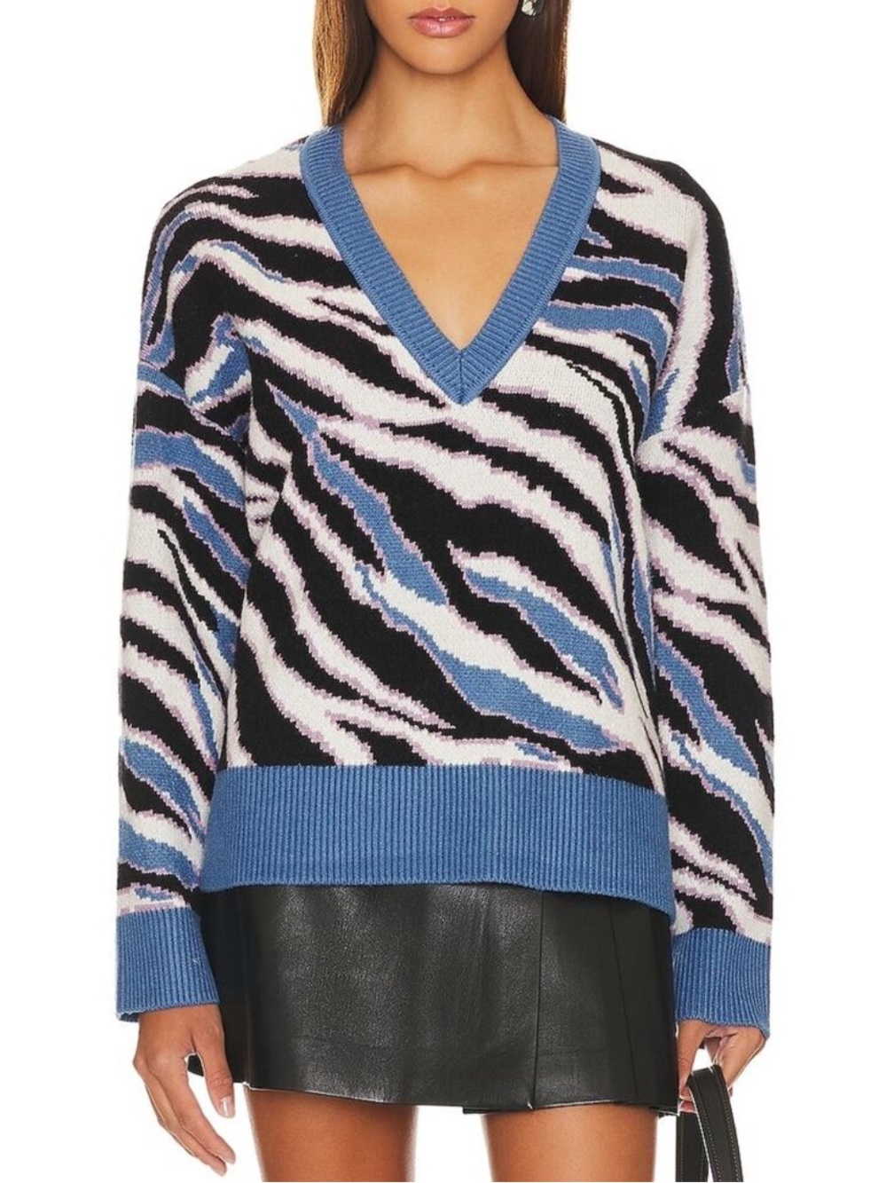 Lovers and friends abstract v neck sweater blue